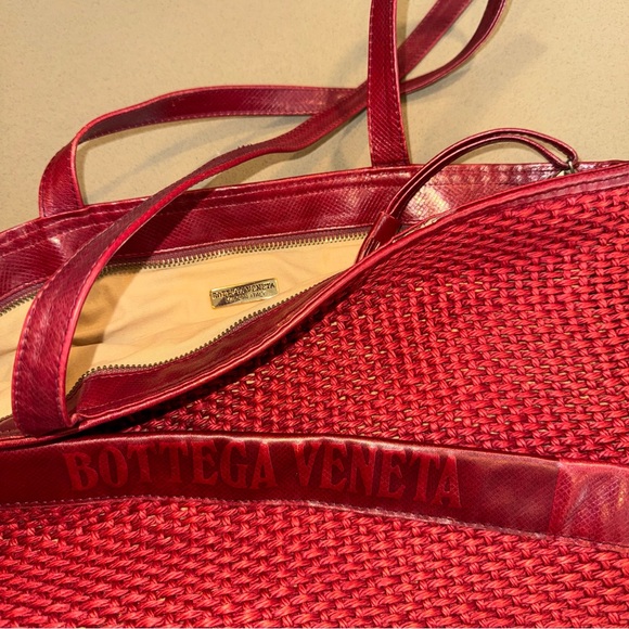 Bottega Veneta **FLAW** Vintage Rare Red Woven Tote - Picture 9 of 16